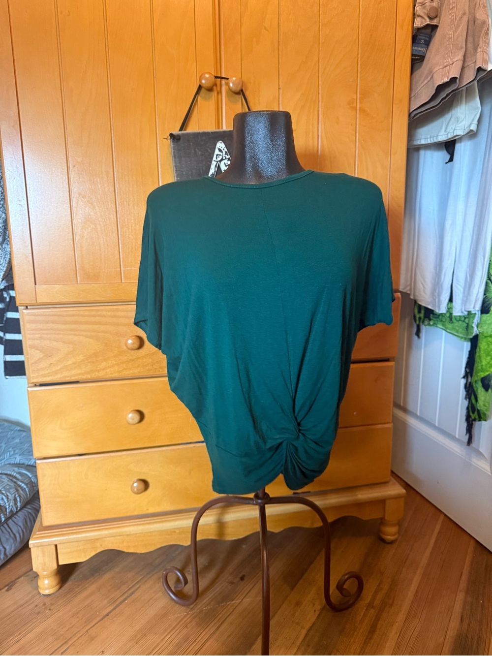 gaze Forest Green Front Knot Short Sleeve Top